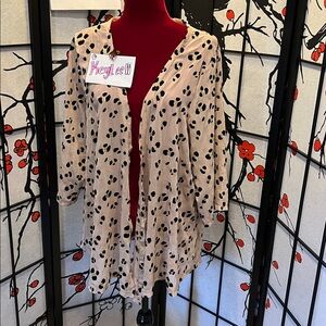 #315. Tan anima print cardigan. 2x